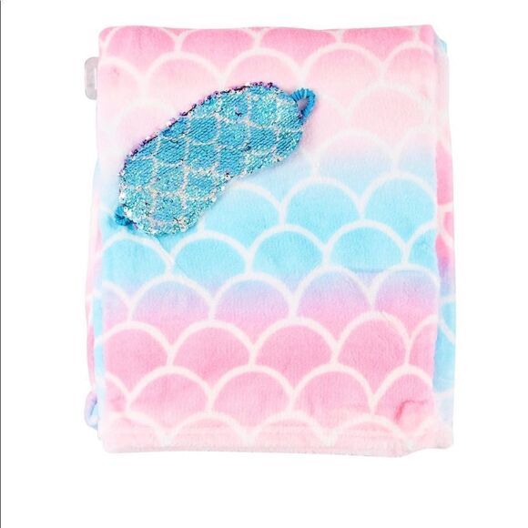 Capelli New York Mermaid Eyse Mask and Throw Set - Picture 7 of 7